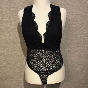 Chic Black Lace Halter Bodysuit
